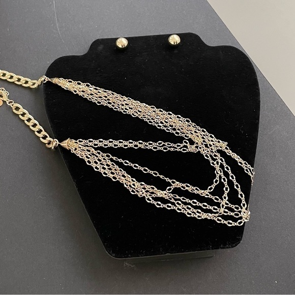Gold Layered Small Chain Necklace w/Earrings - Picture 2 of 2
